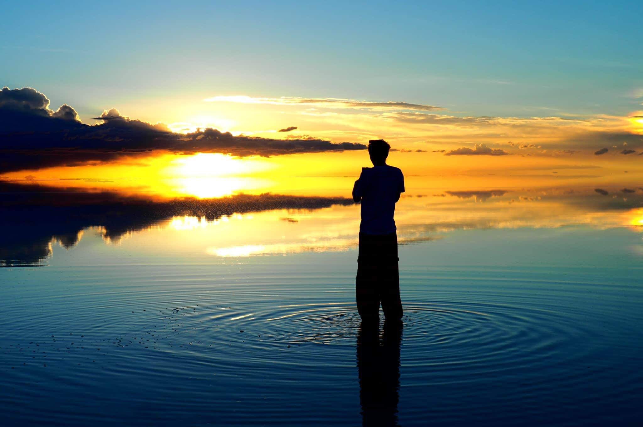 叶えられる夢なら今叶えちゃえ 夢の場所 ウユニ塩湖 でドローン空撮